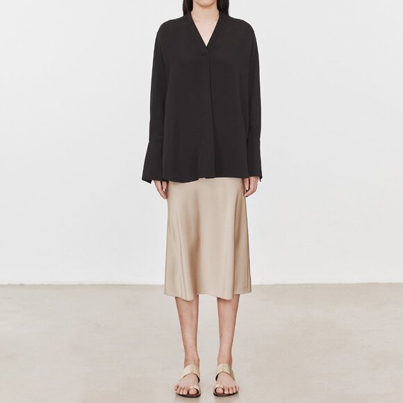 CHICJOC Luxury 100% Silk High-Density Glossy Blouse – Black – Size 36 - Picture 2 of 6